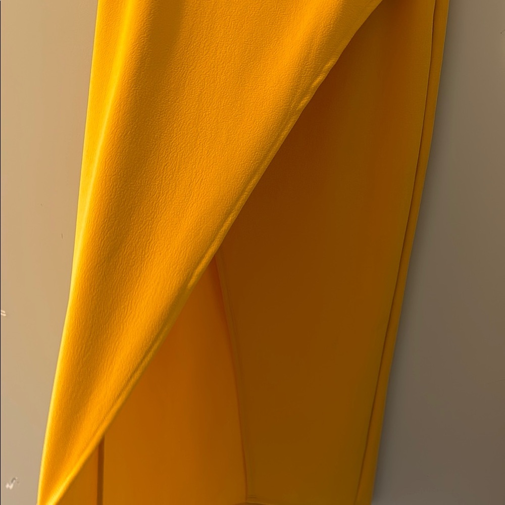 Elegant Yellow Wrap Skirt - Picture 6 of 10